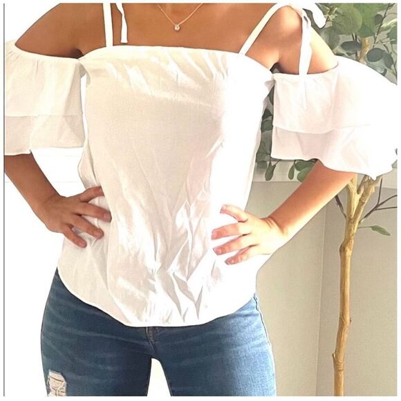 White House Black Market Off the Shoulder White Top Blouse Size 4 Ruffle Sleeves - Picture 9 of 9